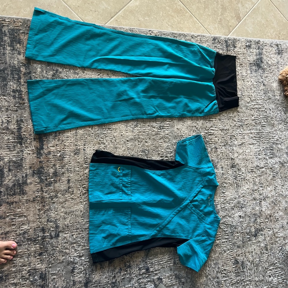 Wonderwink Teal Small Maternity scrub set